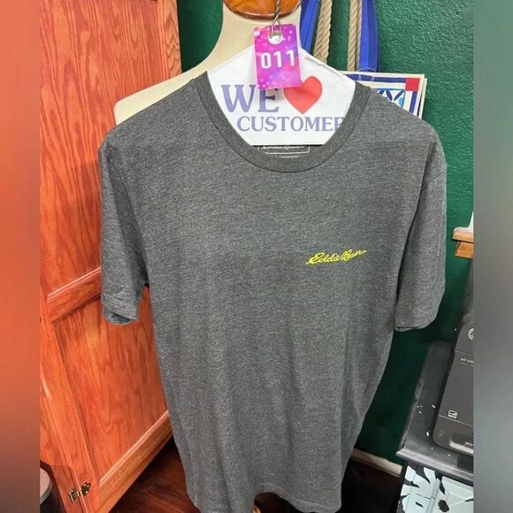 NWOT Eddie Bauer Men’s Medium T-Shirt #011 - Picture 3 of 3